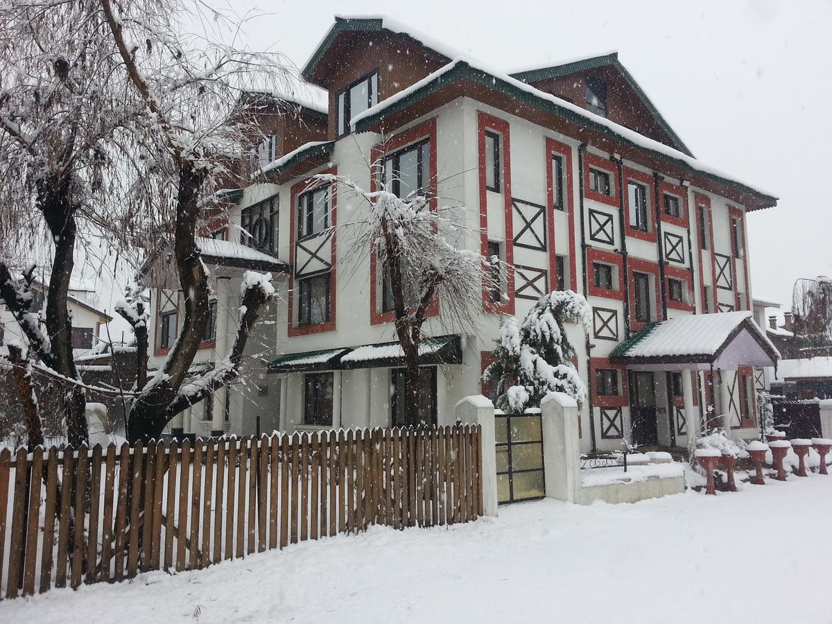 Royal Star Inn Srīnagar Extérieur photo