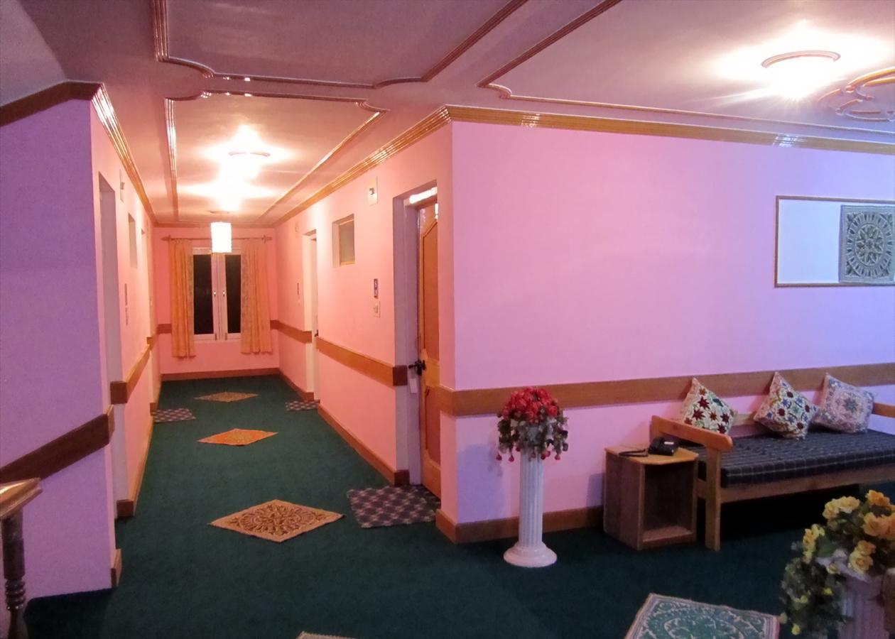 Royal Star Inn Srīnagar Extérieur photo