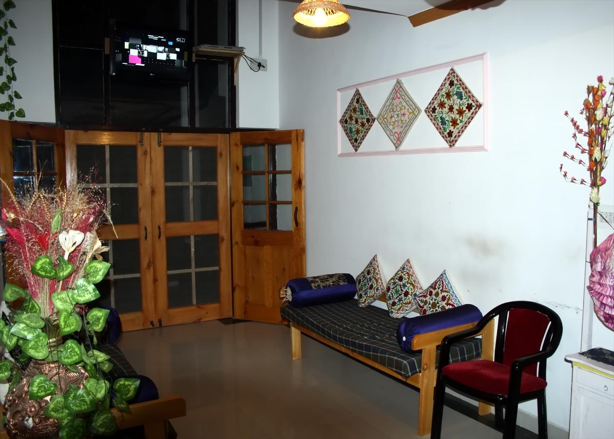 Royal Star Inn Srīnagar Extérieur photo